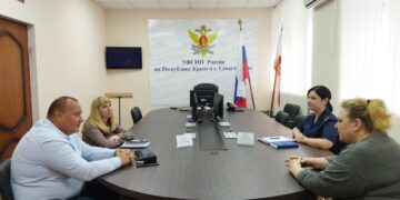 ОНК и УФСИН Крыма провели совместный приём граждан