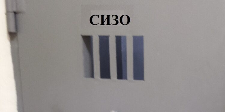 Жалобы на медицинскую помощь и нарушение прав человека продолжают поступать от лиц, содержащихся в СИЗО г. Симферополя.