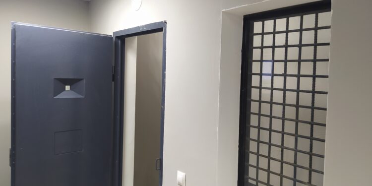 Посещение спецприемника МВД