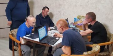 Возвращение к жизни: знакомство с компьютером